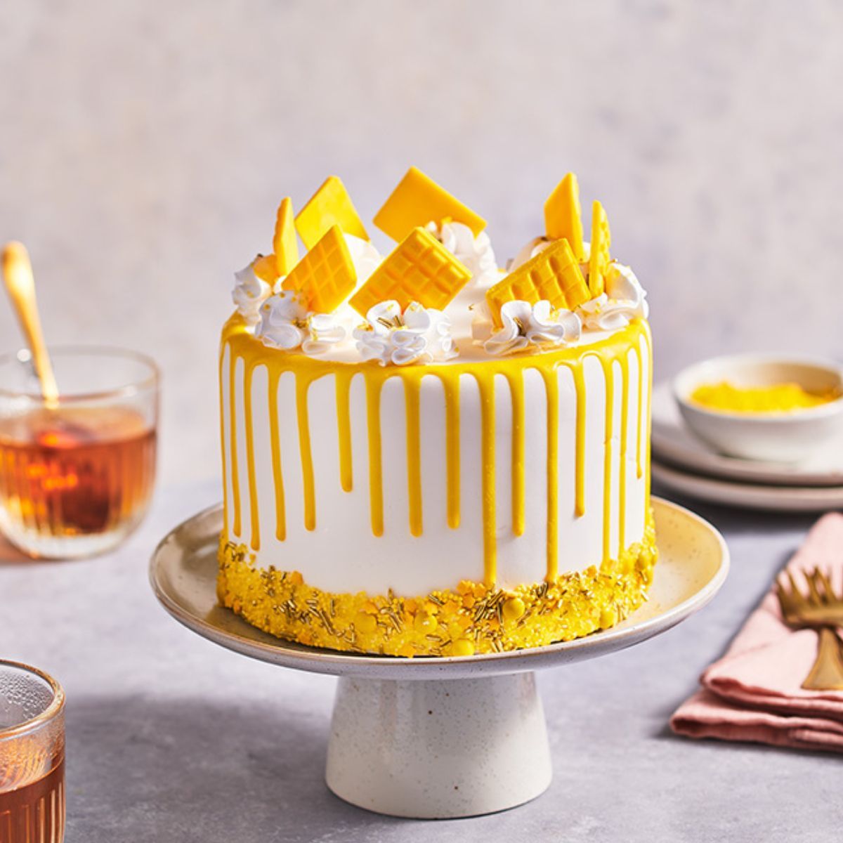 15283-FunCakes-Cake_Drip_Yellow-gelb-choco_drip-